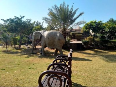 5 bedroom furnished kanal house