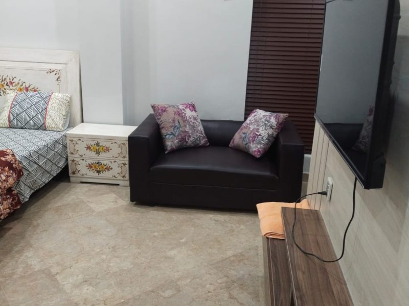 Fully Furnished Studio Apartment for Rent in Parkway Apartments | Bahria Town