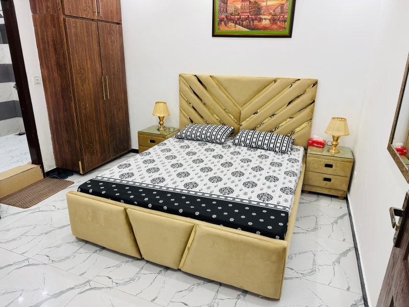 2 Bedroom Brand New Fully Furnished Flat for Rent in Diamond Tower, Safari Villas 1 Phase 1 Bahria Town