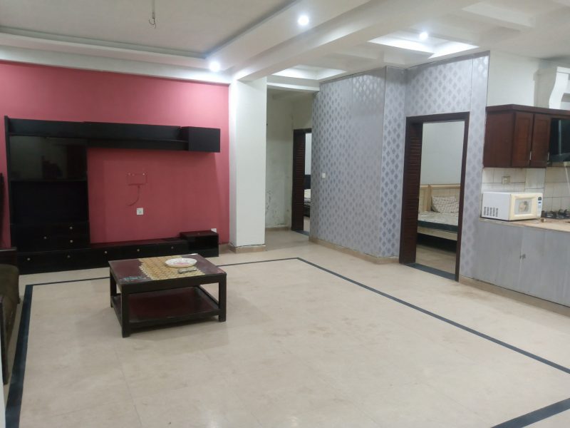 3 Bedroom Fully Furnished Flat for Rent in Parkway Apartments | 1700 Sqft | 1st Floor | Corner Unit