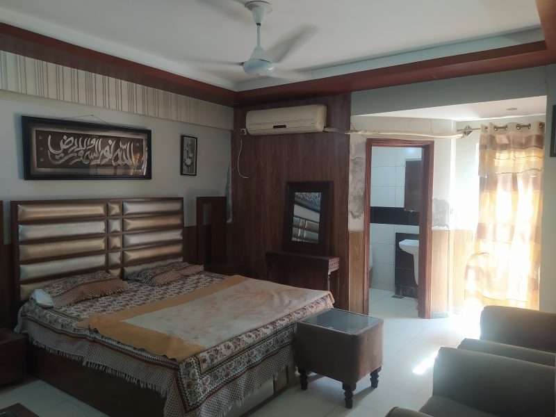 2 Bedroom Fully Furnished Flat for Rent in QJ Heights, Bahria Town Rawalpindi