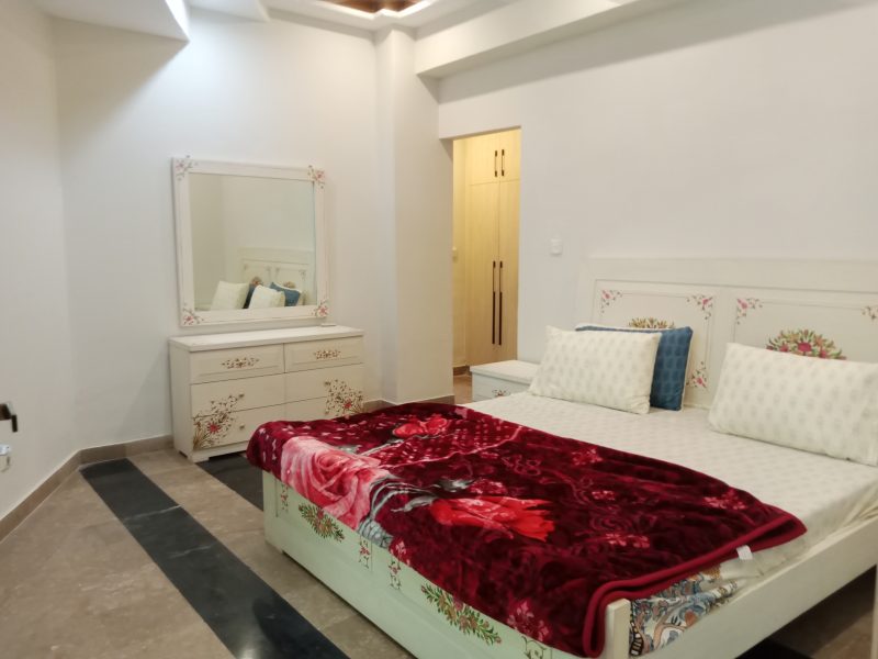 2 Bedroom Furnished Flat for Short-Term Rent at 15000/Night – 3rd Floor Luxury Apartment