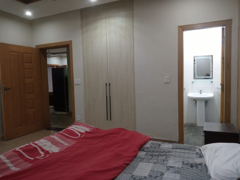 2 Bedroom Fully Furnished Luxury Apartment for Rent in Parkway Apartments | 1200 Sq Ft