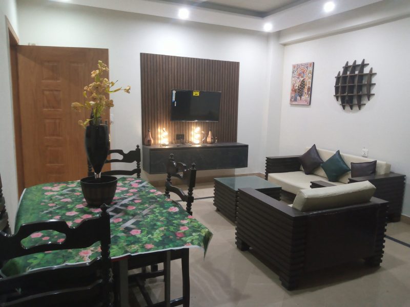 2 Bedroom Fully Furnished Luxury Apartment for Rent in Parkway Apartments | 1200 Sq Ft