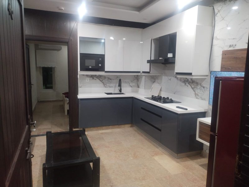 1 Bedroom Furnished Flat for Rent in Parkway Apartments | Affordable Living